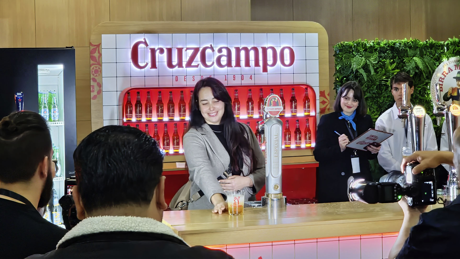 Asistimos y apoyamos a los expositores de la V Feria de Muestras Import Montes
