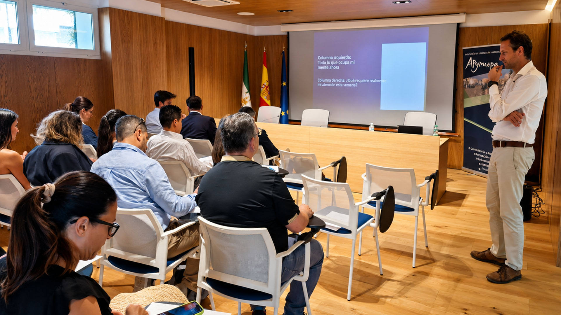 Aclaramos ideas sobre liderazgo y claridad mental del empresario en el Desayuno Empresarial de hoy